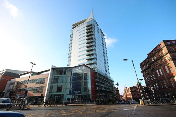 2 Bedroom Flat To Rent In Albion Street, , Leeds, West Yorkshire, LS2