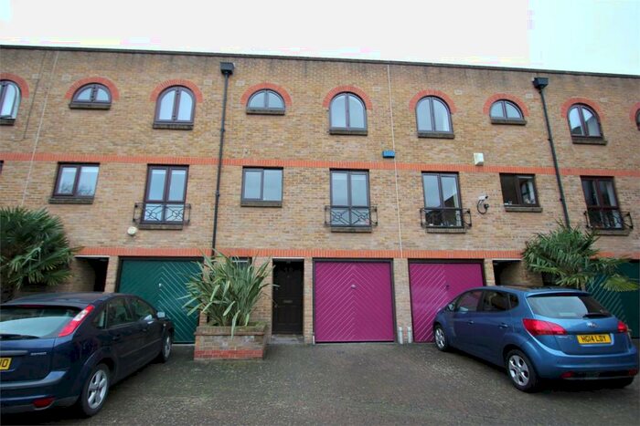 3 Bedroom Town House To Rent In Portland Square, Wapping, London, E1W