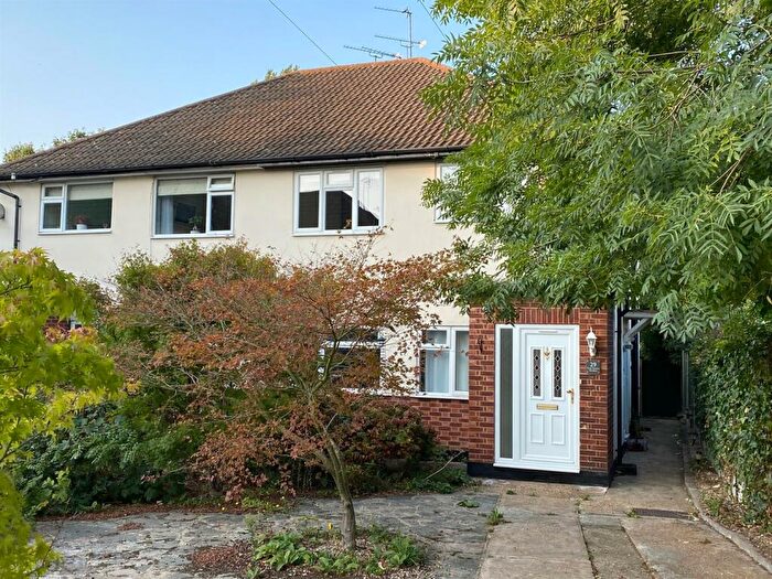 2 Bedroom Maisonette To Rent In Grey Towers Gardens, Hornchurch, Essex, RM11