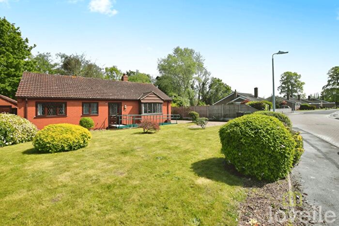 3 Bedroom Detached Bungalow For Sale In Orchard Close, Morton, DN21