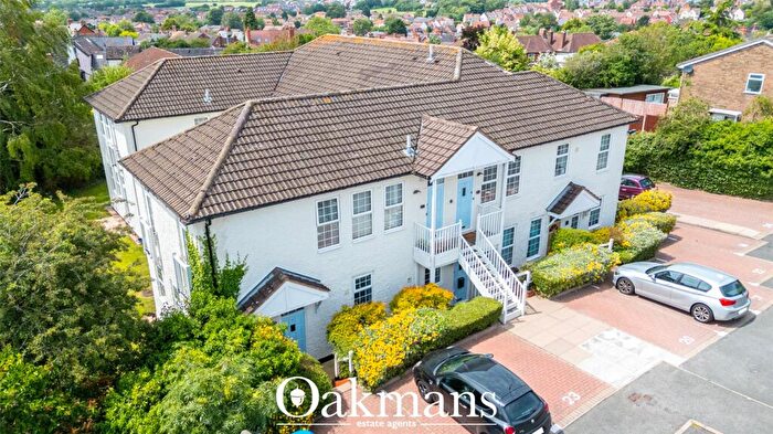 2 Bedroom Apartment For Sale In Exmoor Drive, Bromsgrove, Worcestershire, B61