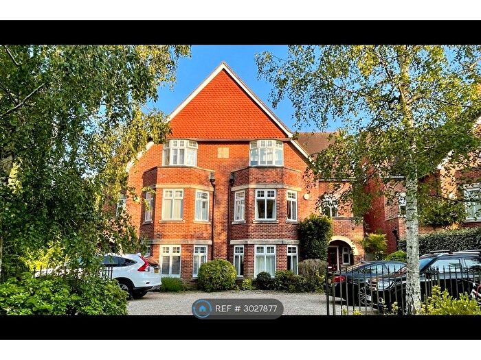 4 Bedroom Semi-Detached House To Rent In Stone Meadow, Oxford, OX2