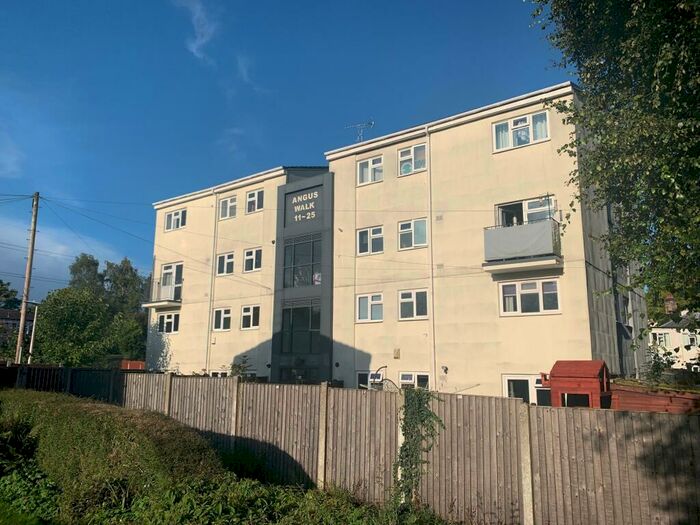 2 Bedroom Apartment To Rent In Angus Walk; Macclesfield., SK10
