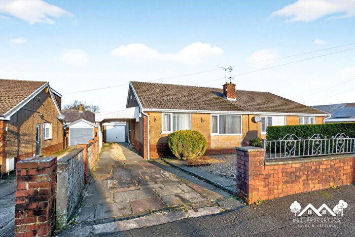 2 Bedroom Semi-Detached Bungalow For Sale In Martin Drive, Darwen, BB3