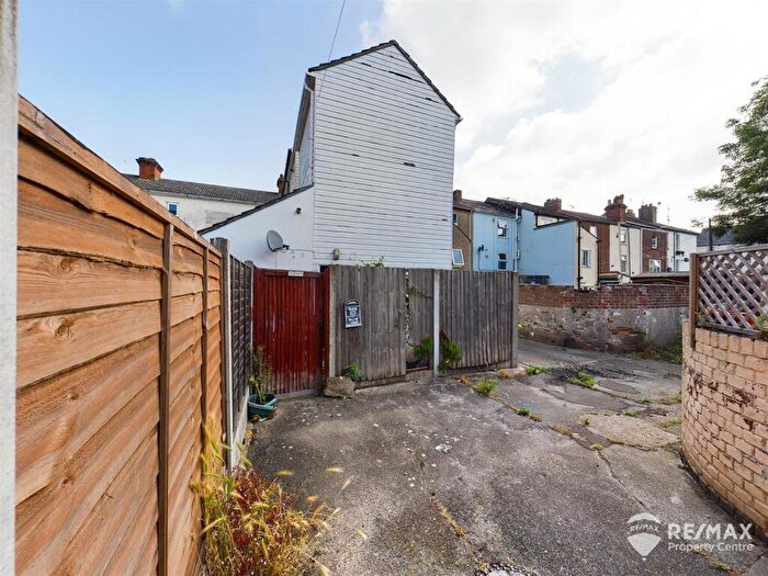 2 Bedroom Detached House For Sale In Brewsters Cottage, Harwich, CO12