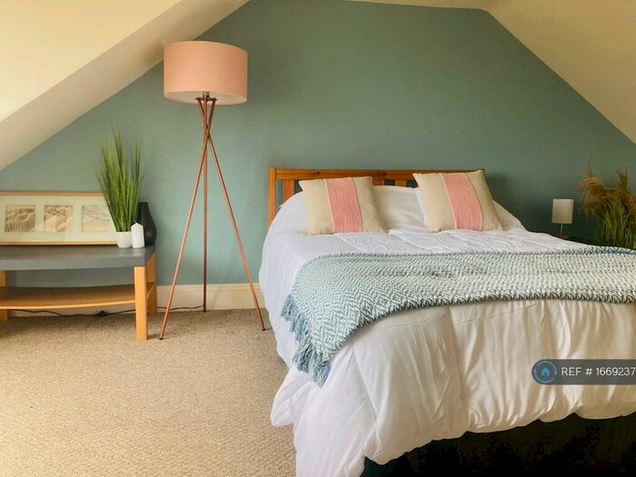 2 Bedroom Maisonette To Rent In Beverley Road, Bristol, BS7