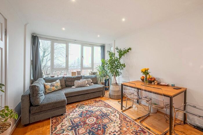 1 Bedroom Flat To Rent In Ashbourne Close, Woodside Park, London, N12