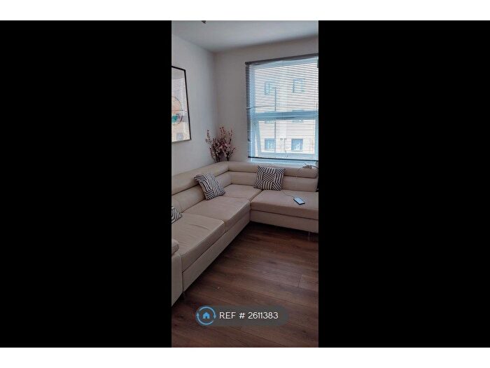 1 Bedroom Flat To Rent In Caledonian Road, London, N7