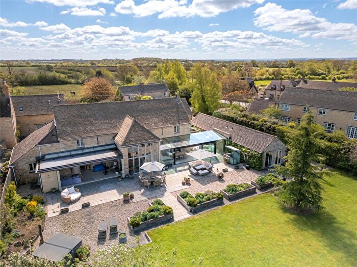 6 Bedroom Detached House For Sale In Main Road, Curbridge, Witney, Oxfordshire, OX29