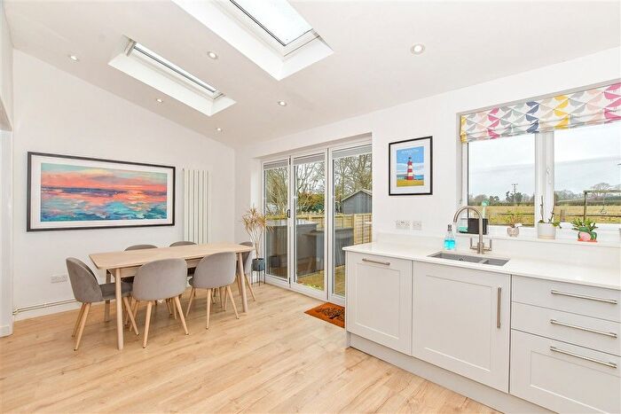 3 Bedroom Semi-Detached House For Sale In Hanmer Way, Staplehurst, Tonbridge, Kent, TN12