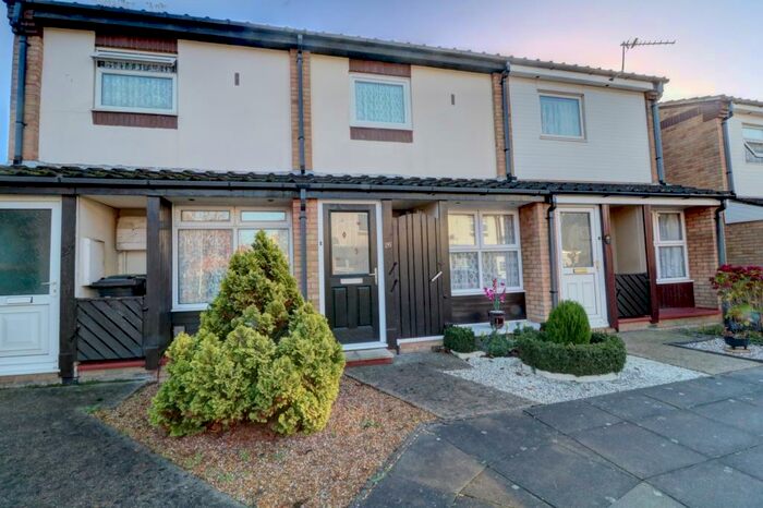 2 Bedroom House To Rent In Froddington Road, Southsea, PO5