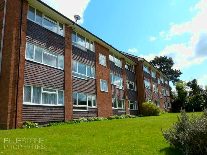 3 Bedroom Flat To Rent In Pampisford Road, South Croydon, CR2