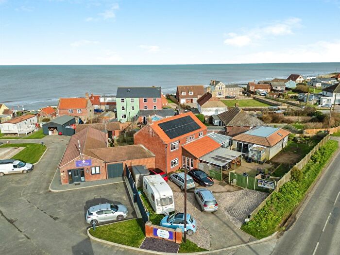 6 Bedroom Detached House For Sale In Coast Road, Bacton, Norwich, NR12