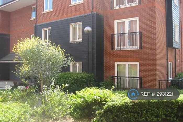 2 Bedroom Flat To Rent In John Dyde Close, Bishop's Stortford, CM23