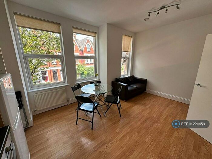 1 Bedroom Flat To Rent In Fairbridge Road, London, N19