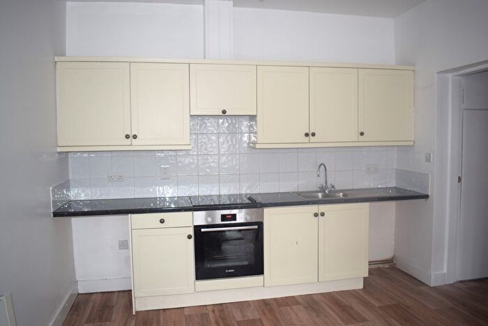 1 Bedroom Flat To Rent In Market Place, Brigg, DN20