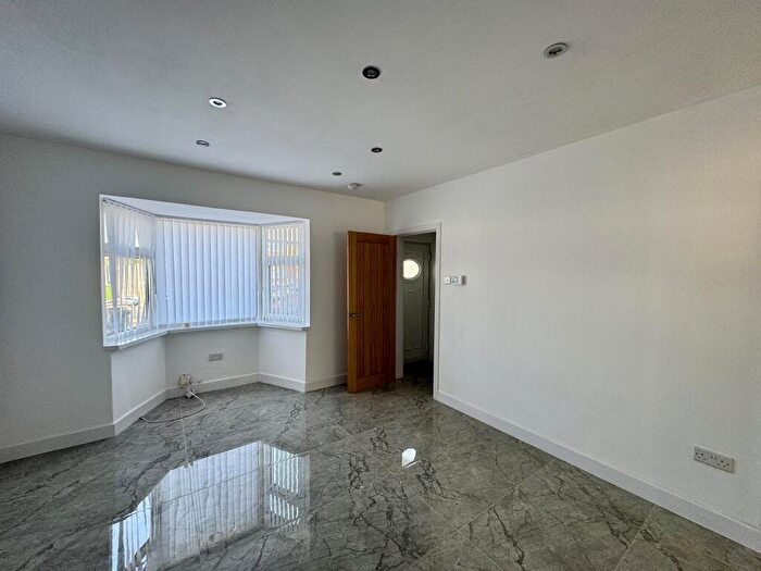 2 Bedroom House To Rent In Ripon Road, Kings Heath, B14