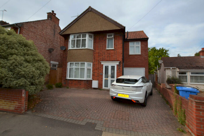 4 Bedroom Detached House To Rent In Rushmere Road, Ipswich, Suffolk, IP4