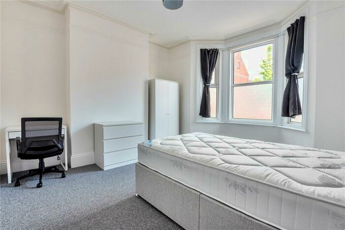 1 Bedroom Terraced House To Rent In Monks Road, Exeter, Devon, EX4