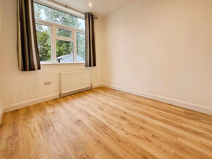 2 Bedroom Flat To Rent In Lowick Road, Harrow, HA1