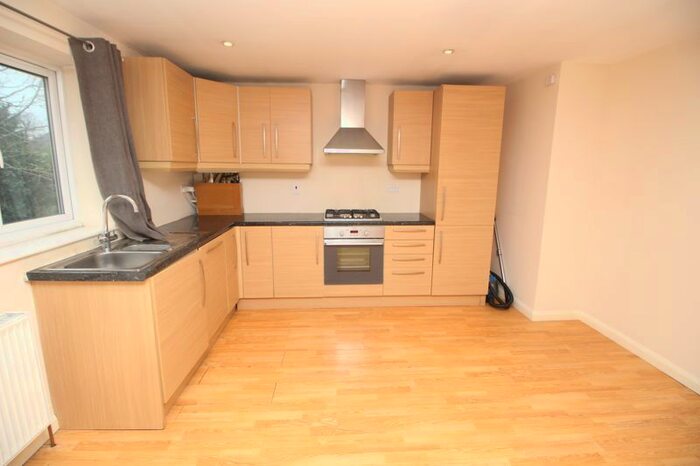 2 Bedroom Flat To Rent In Wattleton Road, Beaconsfield HP9