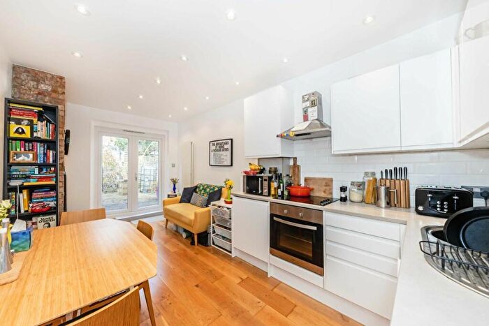 2 Bedroom Flat To Rent In Oldfield Road, Willesden, NW10