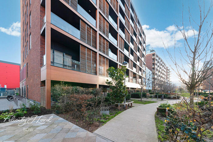 2 Bedroom Apartment For Sale In Barry Blandford Way, London, E3