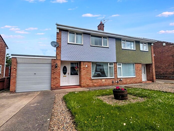 3 Bedroom Semi-Detached House For Sale In Darlington Back Lane, Stockton-On-Tees, TS19