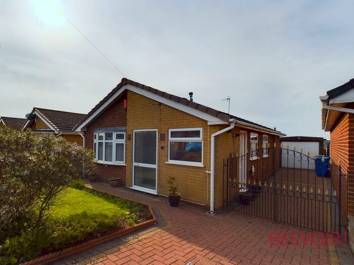 2 Bedroom Bungalow To Rent In Caton Crescent, Milton, Stoke-on-Trent, ST6