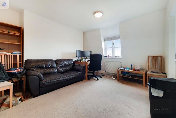 1 Bedroom Flat To Rent In Cadmus Close, London, SW4