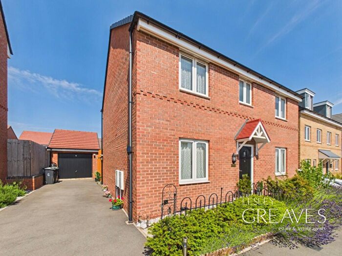 4 Bedroom Detached House For Sale In Horwood Drive, Gedling, Nottingham, NG4