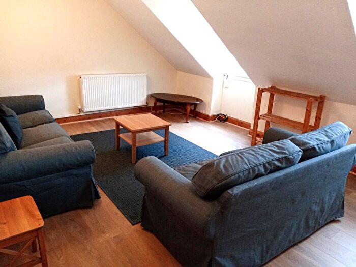 2 Bedroom Flat To Rent In Merchant Street, Old Town, Edinburgh, EH1