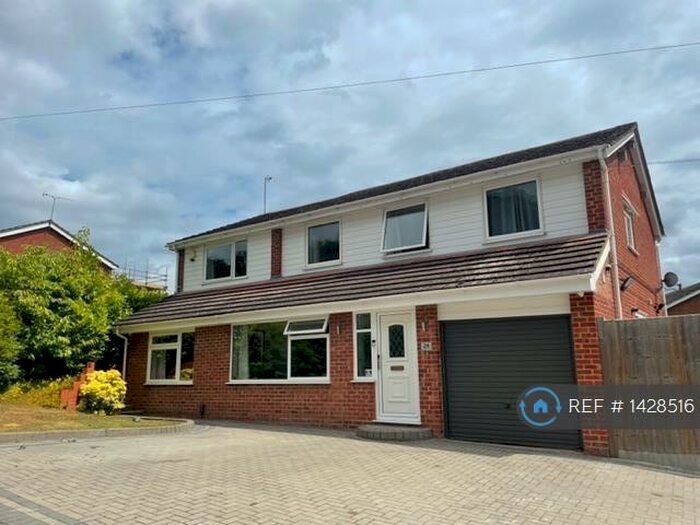 4 Bedroom Detached House To Rent In Beechtree Avenue, Marlow, SL7