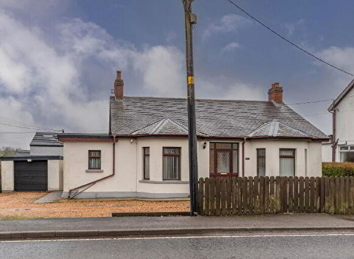 4 Bedroom Detached Chalet Bungalows For Sale In Ballygowan Road, Belfast, BT5
