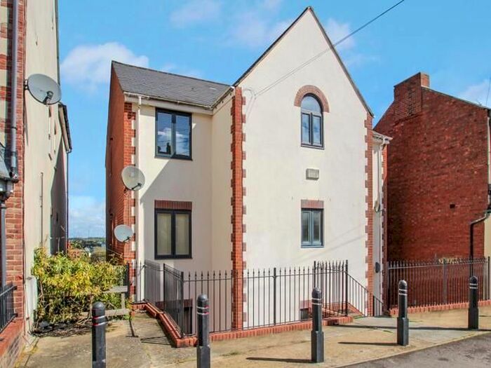 1 Bedroom Flat To Rent In Dixon Street, Old Town Swindon, SN1