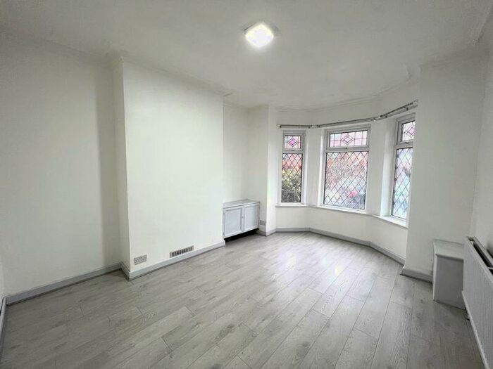 3 Bedroom Detached House To Rent In Chadwick Road, Manchester, M30