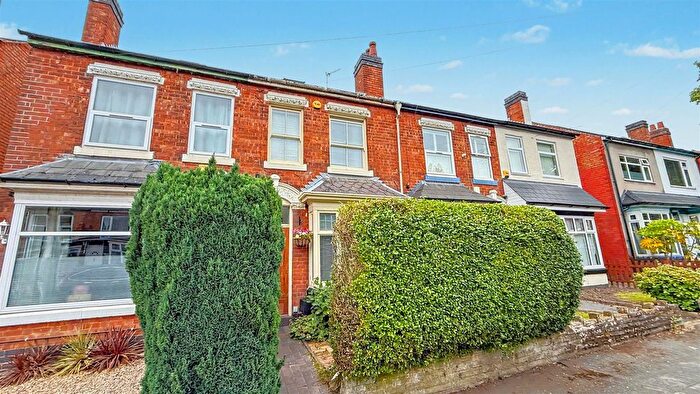 3 Bedroom Terraced House For Sale In Gristhorpe Road, Stirchley / Selly Park, Birmingham, B29