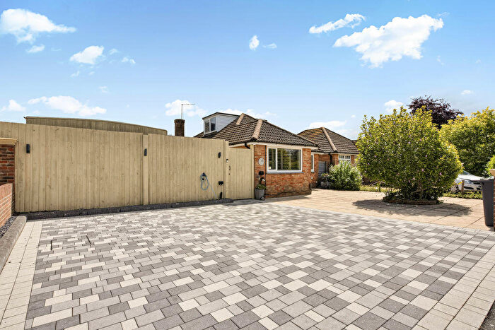 3 Bedroom Detached Bungalow For Sale In Buckland Close, Waterlooville, PO7