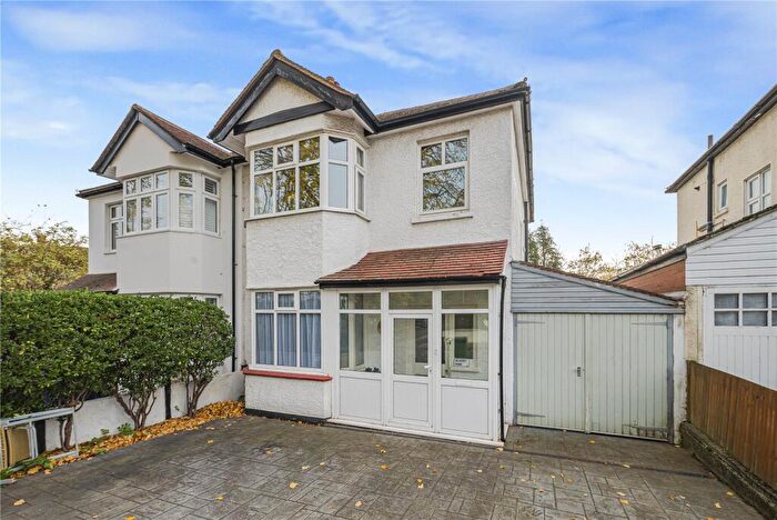 3 Bedroom Semi Detached House For Sale In Nightingale Lane, Bromley, BR1