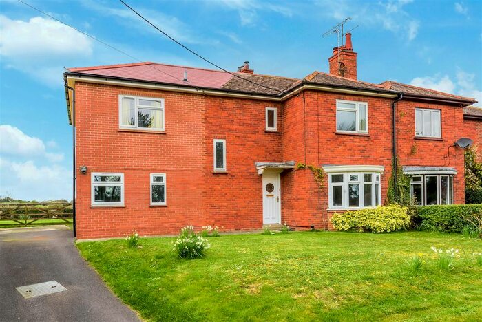 4 Bedroom Semi-Detached House For Sale In Aldermaston Road, Sherborne St. John, Basingstoke, RG24