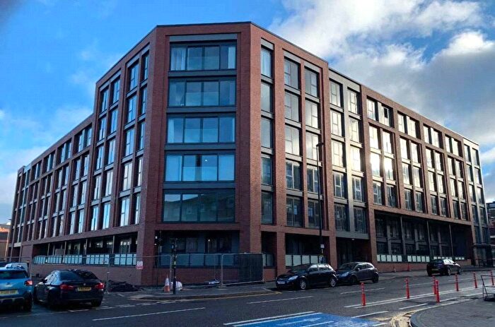 2 Bedroom Flat To Rent In Bradford Street, Birmingham, West Midlands, B12