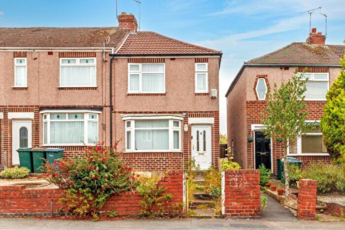 3 Bedroom End Of Terrace House For Sale In Herrick Road, Coventry, CV2
