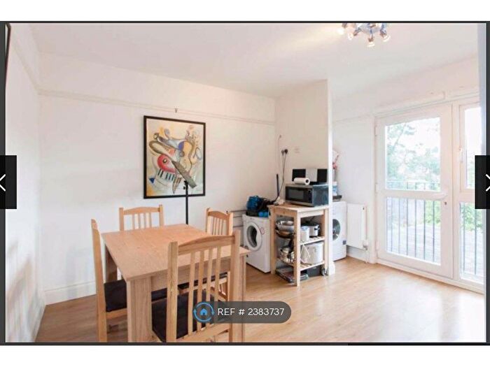 4 Bedroom Flat To Rent In Carlisle Avenue, London, W3