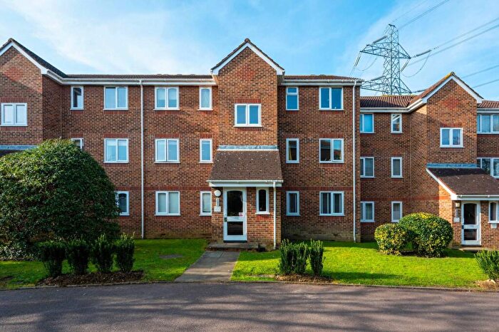 1 Bedroom Flat To Rent In Percy Gardens, Worcester Park, KT4