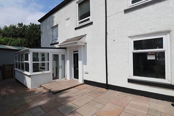 6 Bedroom Semi-Detached House For Sale In Back Haslam Street, Bury, BL9