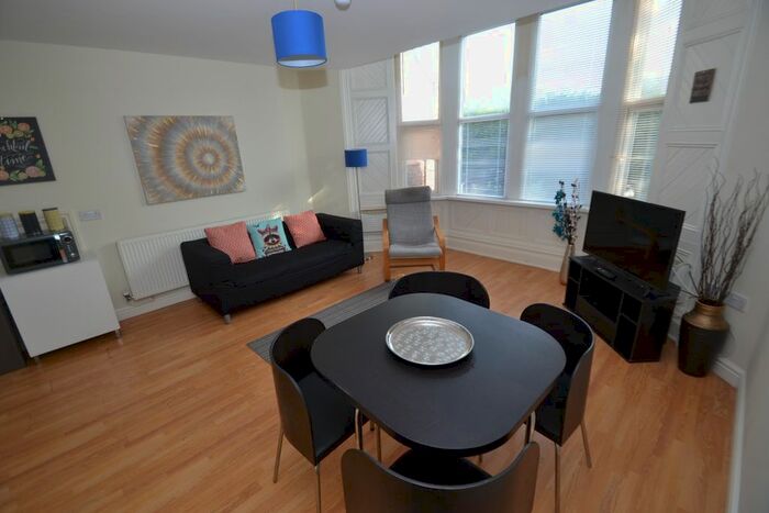 1 Bedroom Flat To Rent In Marlborough Road, Roath, Cardiff CF23