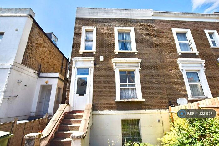 5 Bedroom Semi-Detached House To Rent In Lausanne Road, London, SE15