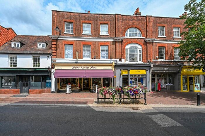 1 Bedroom Flat To Rent In High Street, Godalming, GU7