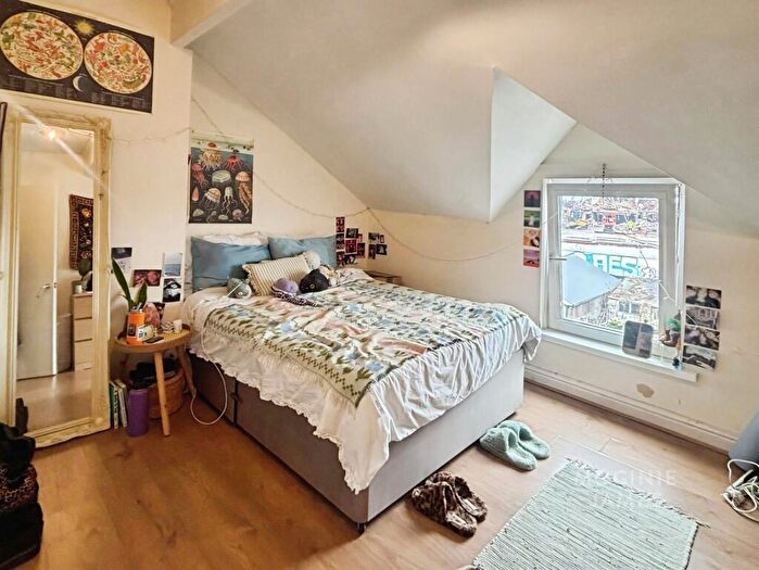 1 Bedroom Flat To Rent In Richmond Road, Roath, Cardiff, CF24