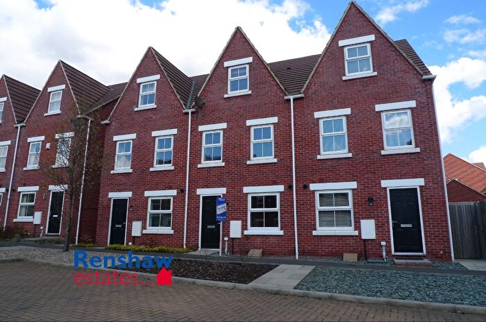 3 Bedroom Town House To Rent In Nether Slade Road, Ilkeston, Derbyshire, DE7